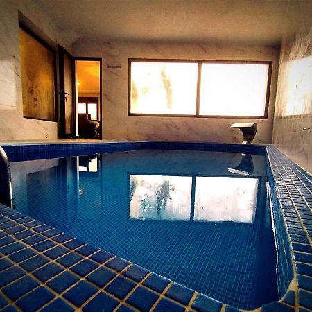 Villa El Aprisco, Con Piscina Climatizada En Hueva-Guadalajara Extérieur photo