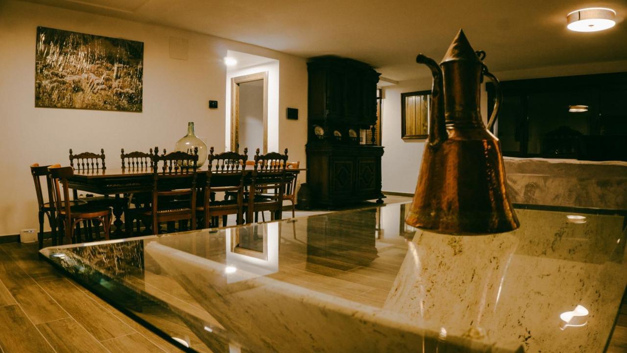 Villa El Aprisco, Con Piscina Climatizada En Hueva-Guadalajara Extérieur photo